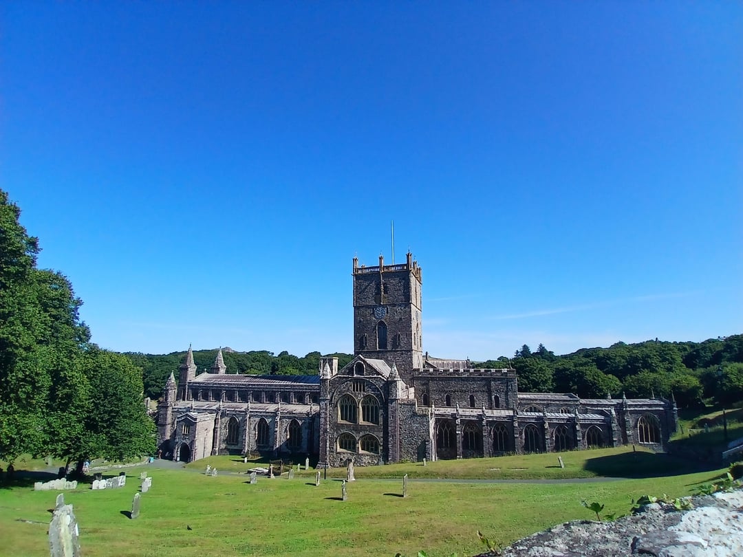 📍St David's and St Justinianus