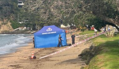 Body pulled from water in northern Auckland