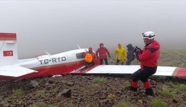 Pilot dies after plane crashes in Türkiye  – PHOTO/VIDEO