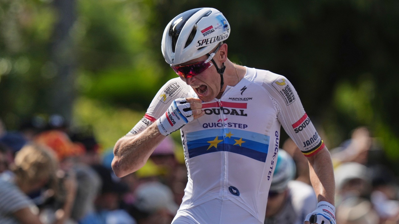 Belgium's Merlier sprints to victory in ninth stage of Tour de France