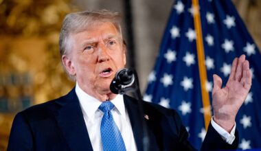 White House blocks illegal immigrants from accessing federal benefit programs
