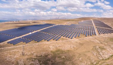 Aerial view of a solar power installation in eastern Türkiye. (Adobe Stock Photo)