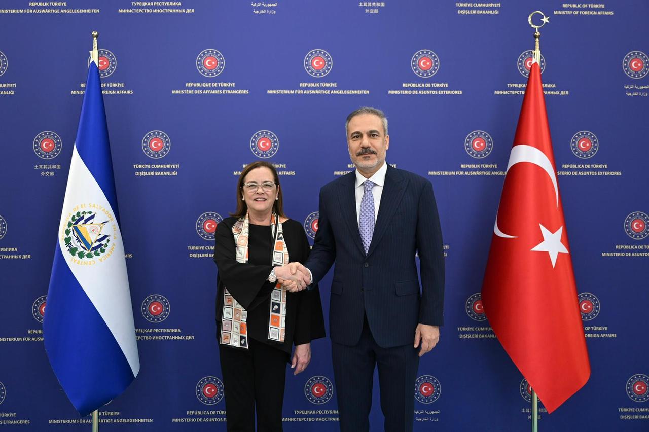 Foreign Minister Hakan Fidan meets with Alexandra Hill Tinoco, Minister of Foreign Affairs of El Salvador at the Foreign Ministry in Ankara, Türkiye on July 22, 2025. (AA Photo)