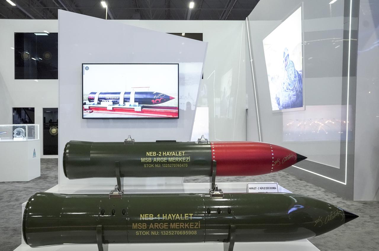 The HAYALET aircraft bombs developed by the Ministry of National Defense (MoD) R&D Center on display at IDEF 2025 in Istanbul, Türkiye on 27 July, 2025. (AA Photo)