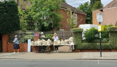 Near Wimbledon Tennis Courts. The locals cashing in.. Nice holiday for him already paid for. 😅