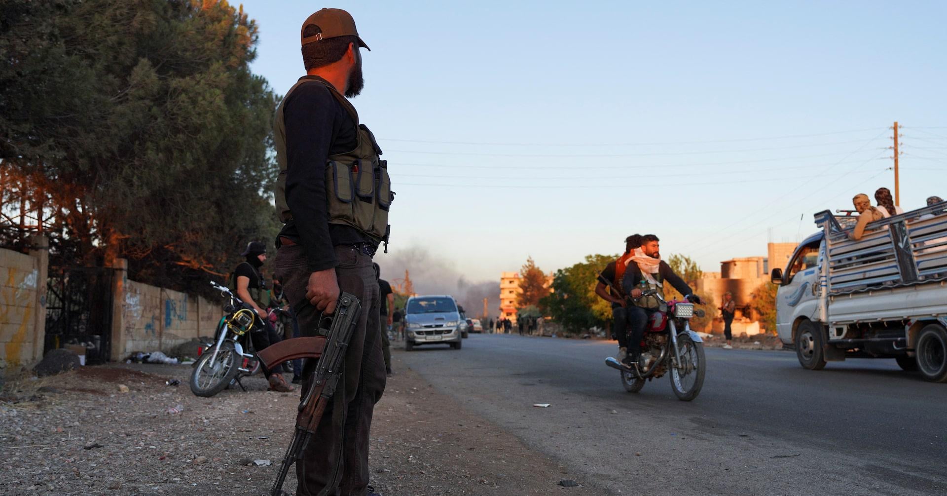 Israel and Syria agree ceasefire as Israel allows Syrian troops limited access to Sweida