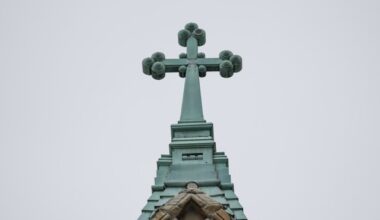 IRS Says Religious Groups Can Discuss Politics During Services