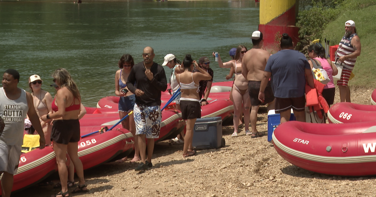 Reopened Illinois River sees business boom
