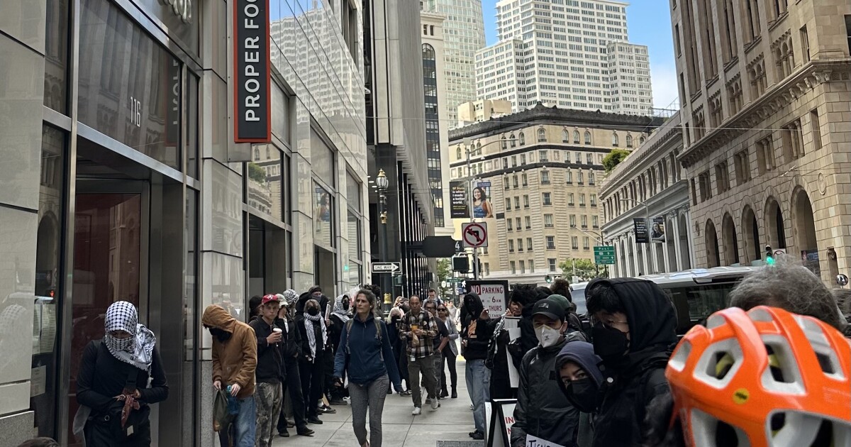 Demonstrations outside San Francisco Immigration Court continuing