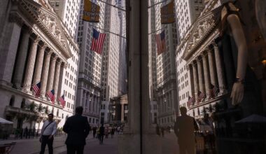 Wall Street moves lower and pulls the S&P 500 back from its record