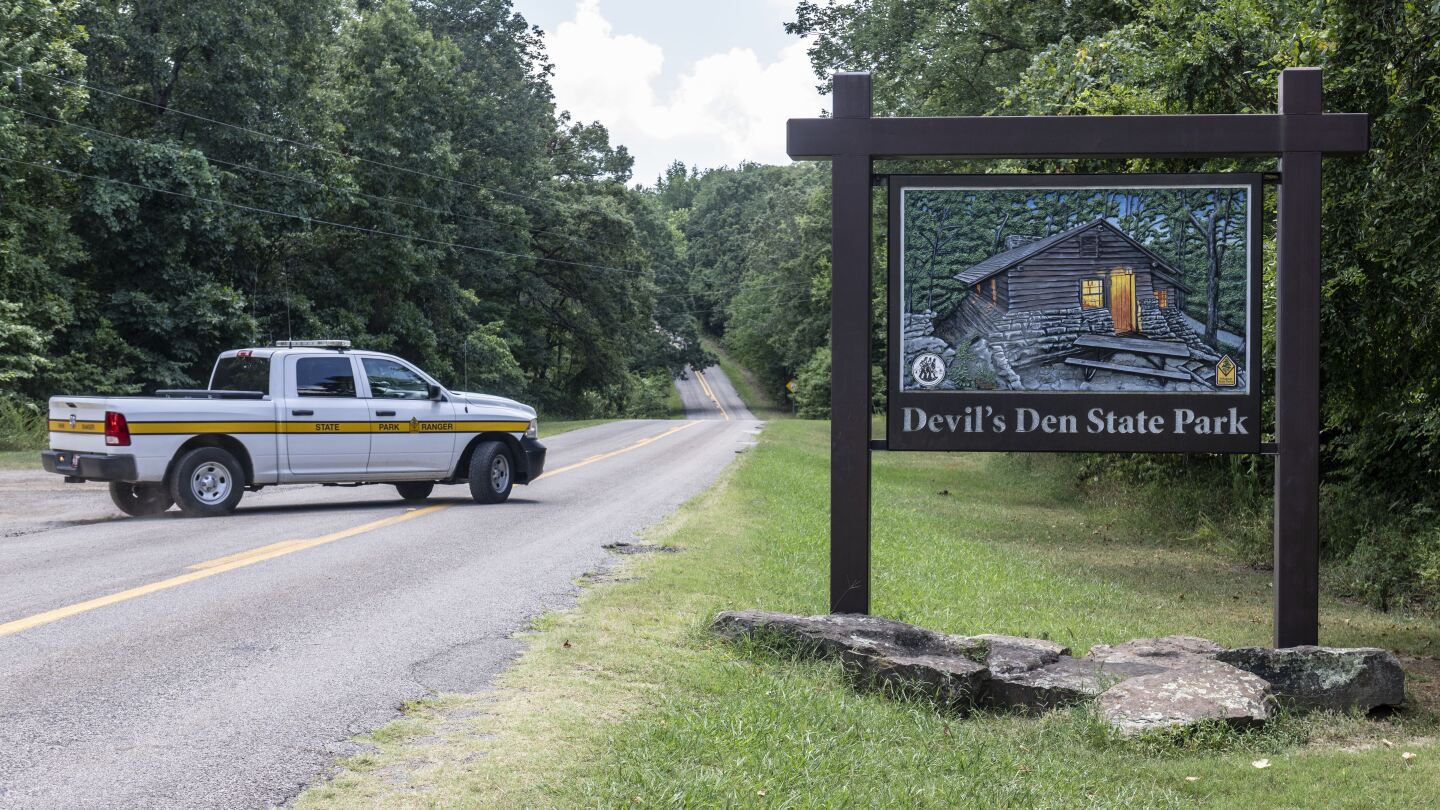 Arkansas police release sketch drawing in search for killer at Devil's Den State Park
