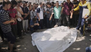Gaza doctors lament Israel's killing of a prominent colleague