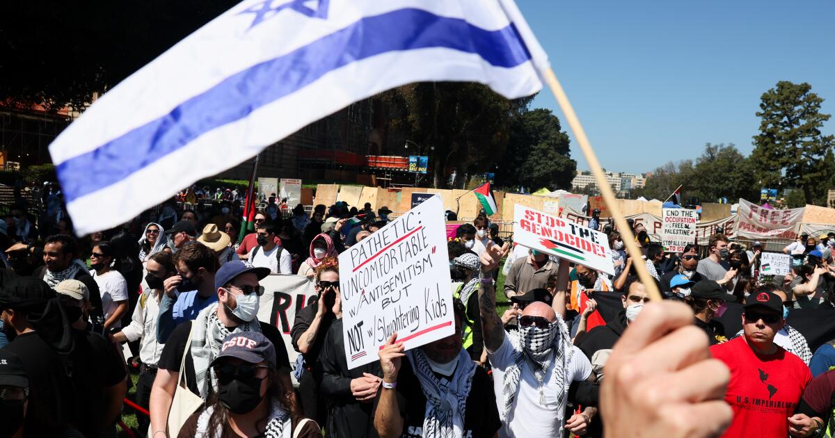Under Trump pressure, UC bans student governments from anti-Israel boycotts