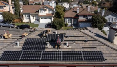 Contributor: Good riddance to those green-energy tax breaks. Now keep closing other loopholes