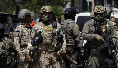 Heavily armed immigration agents descend on L.A.'s MacArthur Park