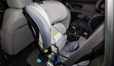 Health care workers warn parents about knockoff car seats with too-good-to-be-true deals