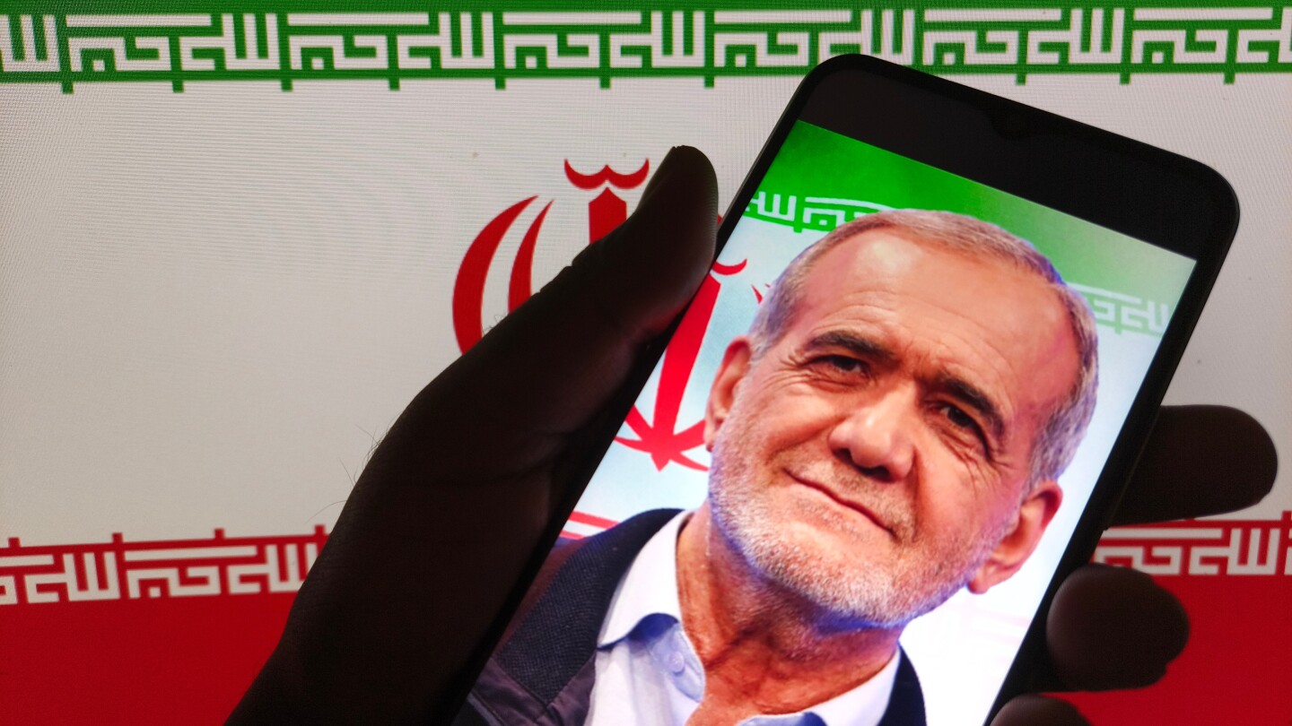 Facing Unrest and Humiliation, Tehran Tightens Control over Speech