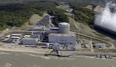 Federal regulators reauthorize operating license for Palisades Nuclear Plant