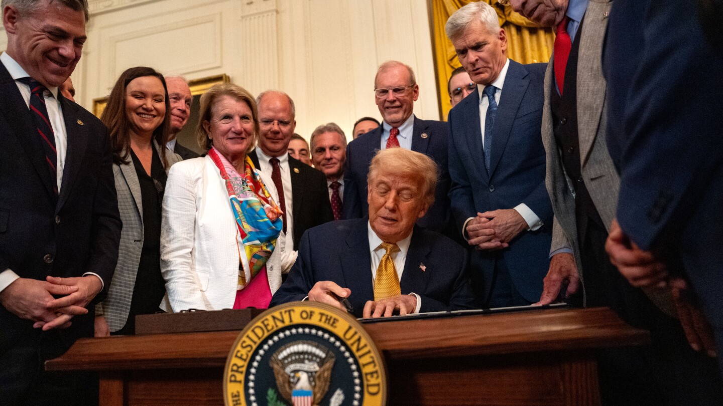 Report: President Trump is "actively working" on an NIL executive order