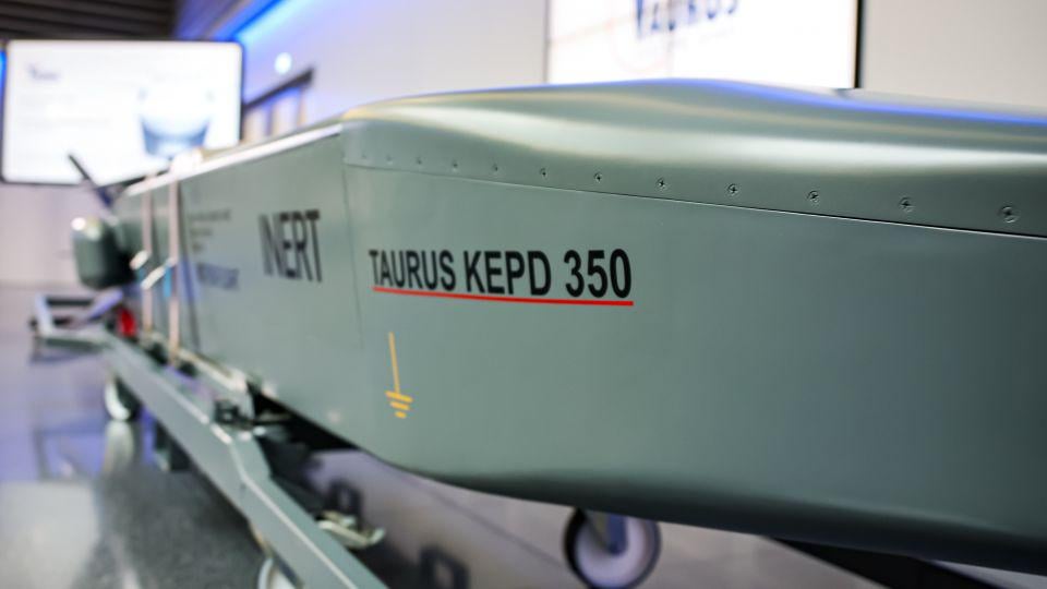 Germany-funded weapons to arrive in Ukraine in July