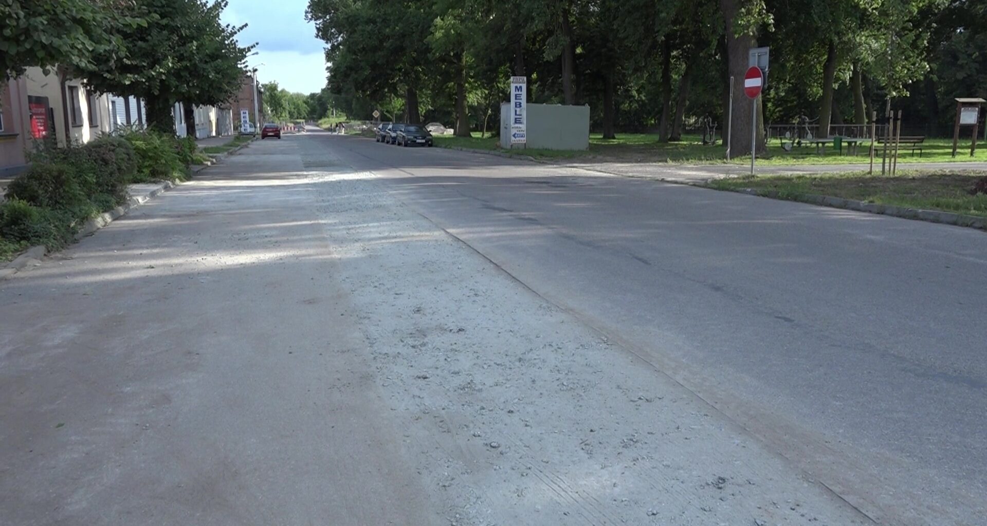 Trwają inwestycje drogowe w Izbicy Kujawskiej - Telewizja Kujawy Włocławek - Media i Aktualności