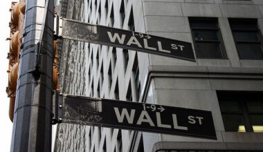 S&P 500 Nears Sell Signal, Warns BofA