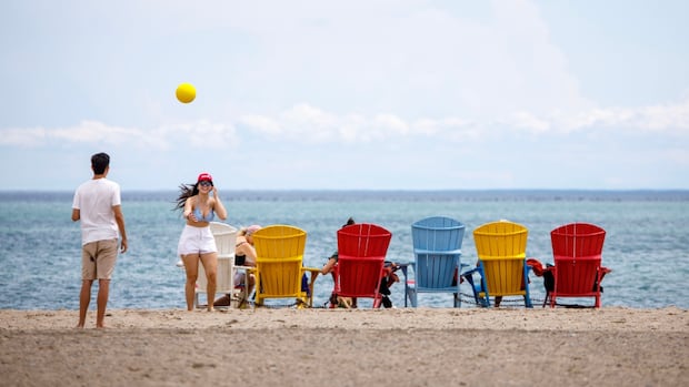 Heat warning in GTA expected to end Wednesday night: Environment Canada