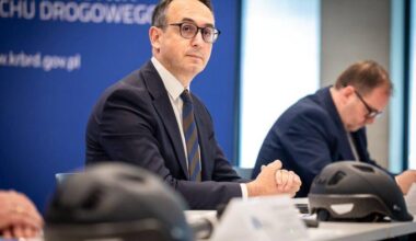 W Polsce kaski będą obowiązkowe na hulajnogach i rowerach