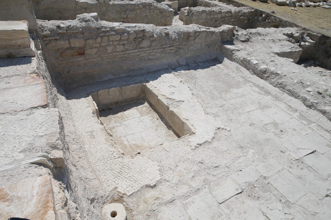 Fish pool of an ancient villa spanning 1,500 square meters uncovered during excavation works at Tripolis ancient city, Buldan district, Denizli, Türkiye, July 18, 2025. (AA Photo)