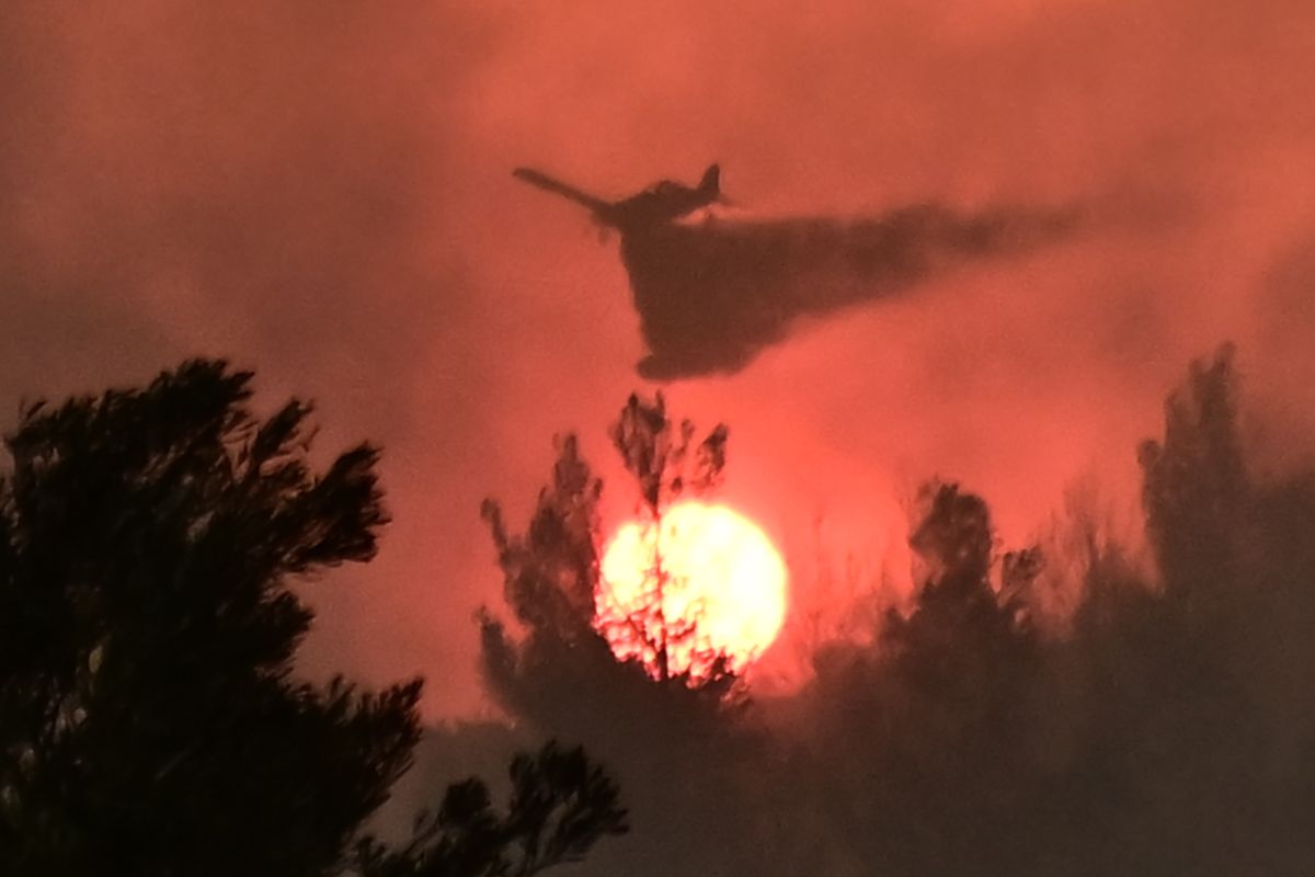 Greece: Oropos Wildfire Eases, But Battle Rages On