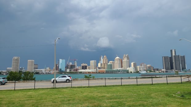 Severe thunderstorm warning for Windsor, Environment Canada says