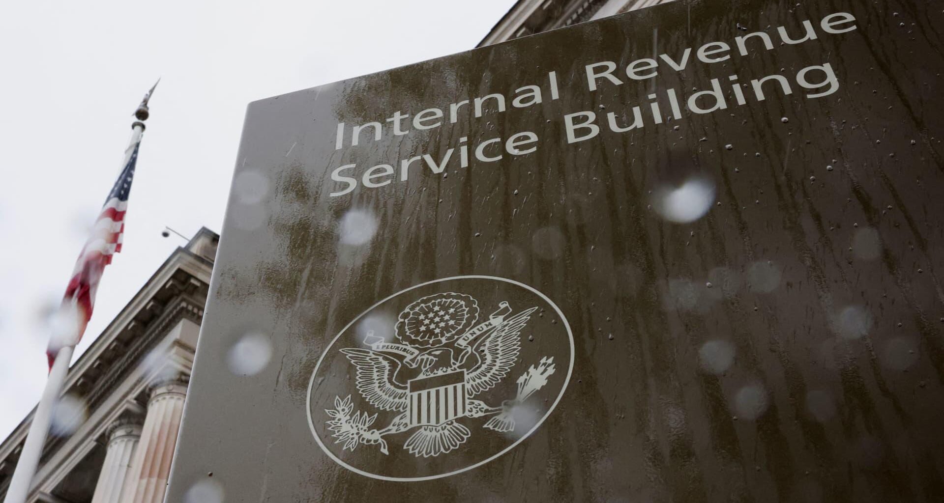 IRS says churches can endorse political candidates without losing tax-exempt status