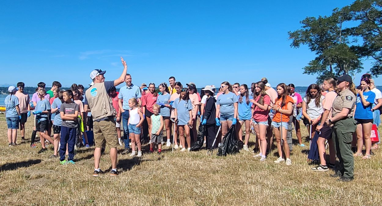 Youth beach cleanup