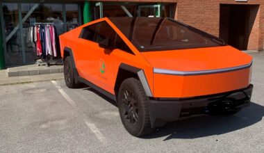 Tesla cyber truck spotted in Norway 🤢