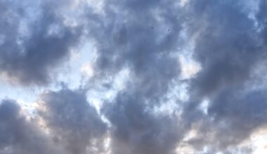 sky today was really cloudy and beautiful<3