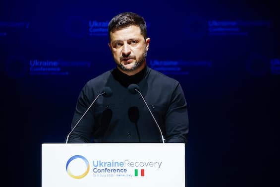 Ucraina, Zelensky: 'Con Usa potenzieremo coalizione dei Volenterosi'