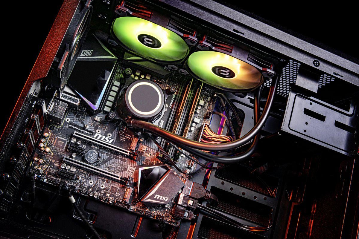 heise übernimmt Hardware-Händler Mindfactory
