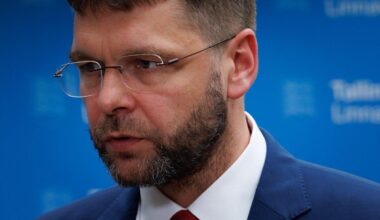 Tallinn tühistab vastuolulise rattamajade hanke. Ossinovski siunas Peret