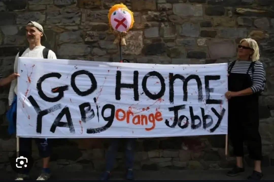 Nowhere protests like Scotland protests. 👏