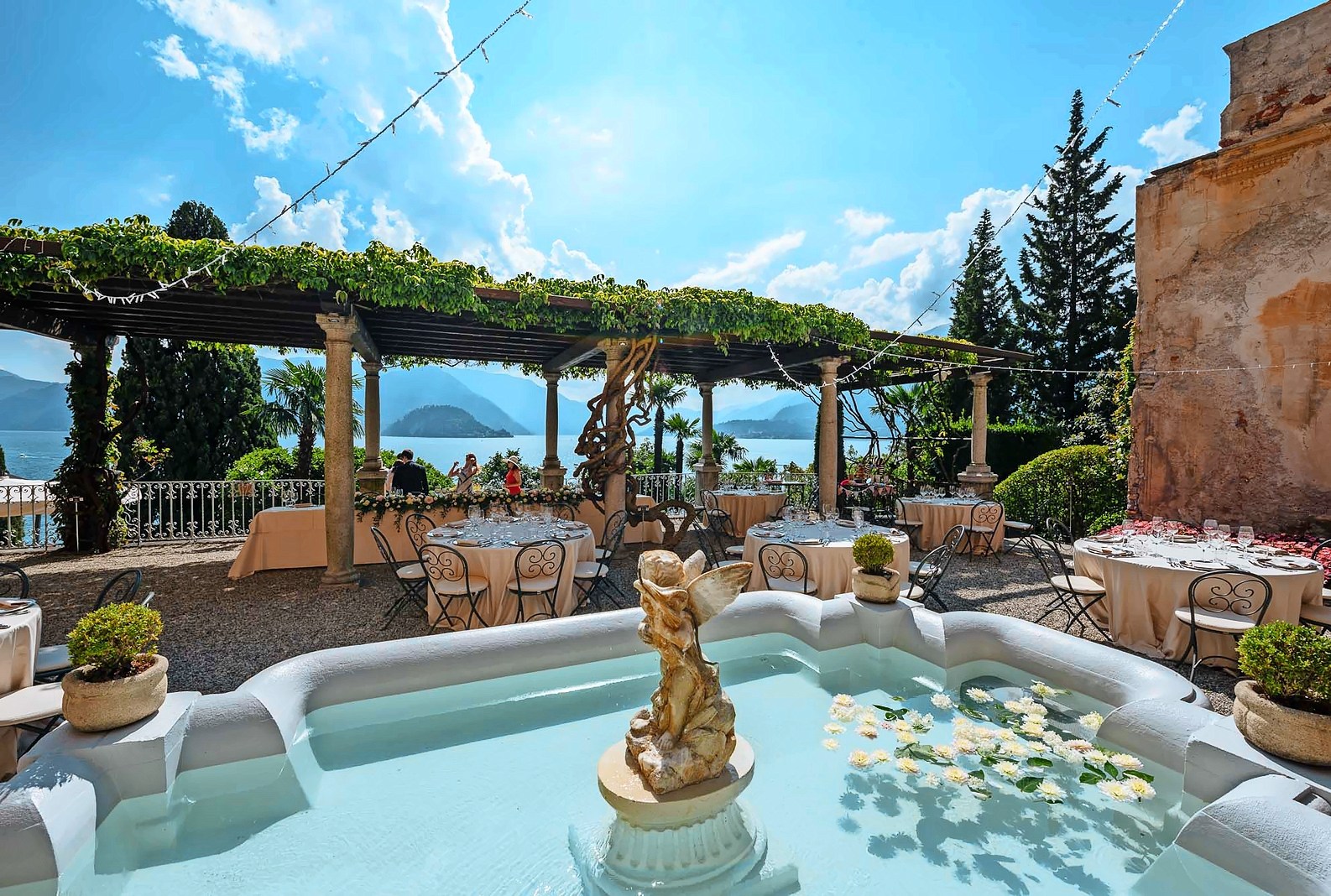 Wedding reception at Villa Cipressi overlooking Lake Como.