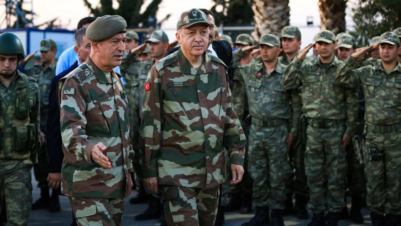 Turkey eyes Ukraine peacekeeping role but mistrust clouds Western ties