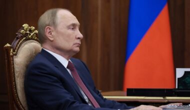 la Russie affirme qu'il n'y a "pas de rencontre prévue" entre Vladimir Poutine et Volodymyr Zelensky