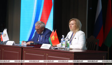 Several agreements signed at Belarus-Russia small towns congress