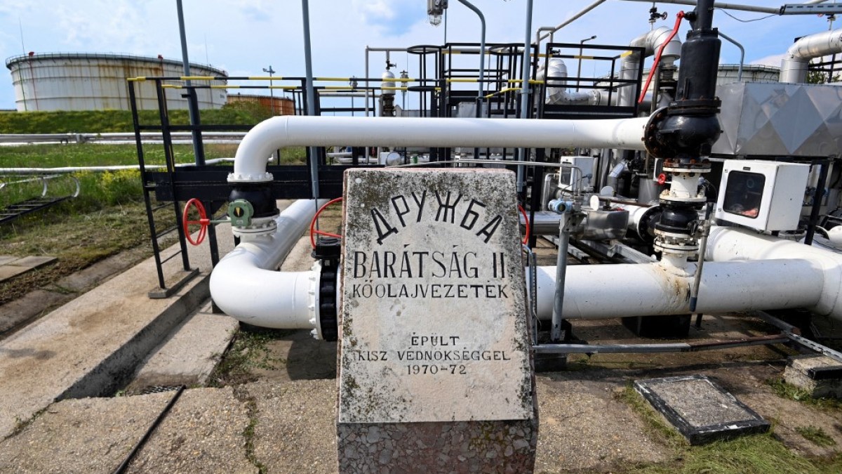 Hungary, Slovakia fear oil cuts after Ukrainian attack on Russian pipeline | Russia-Ukraine war News