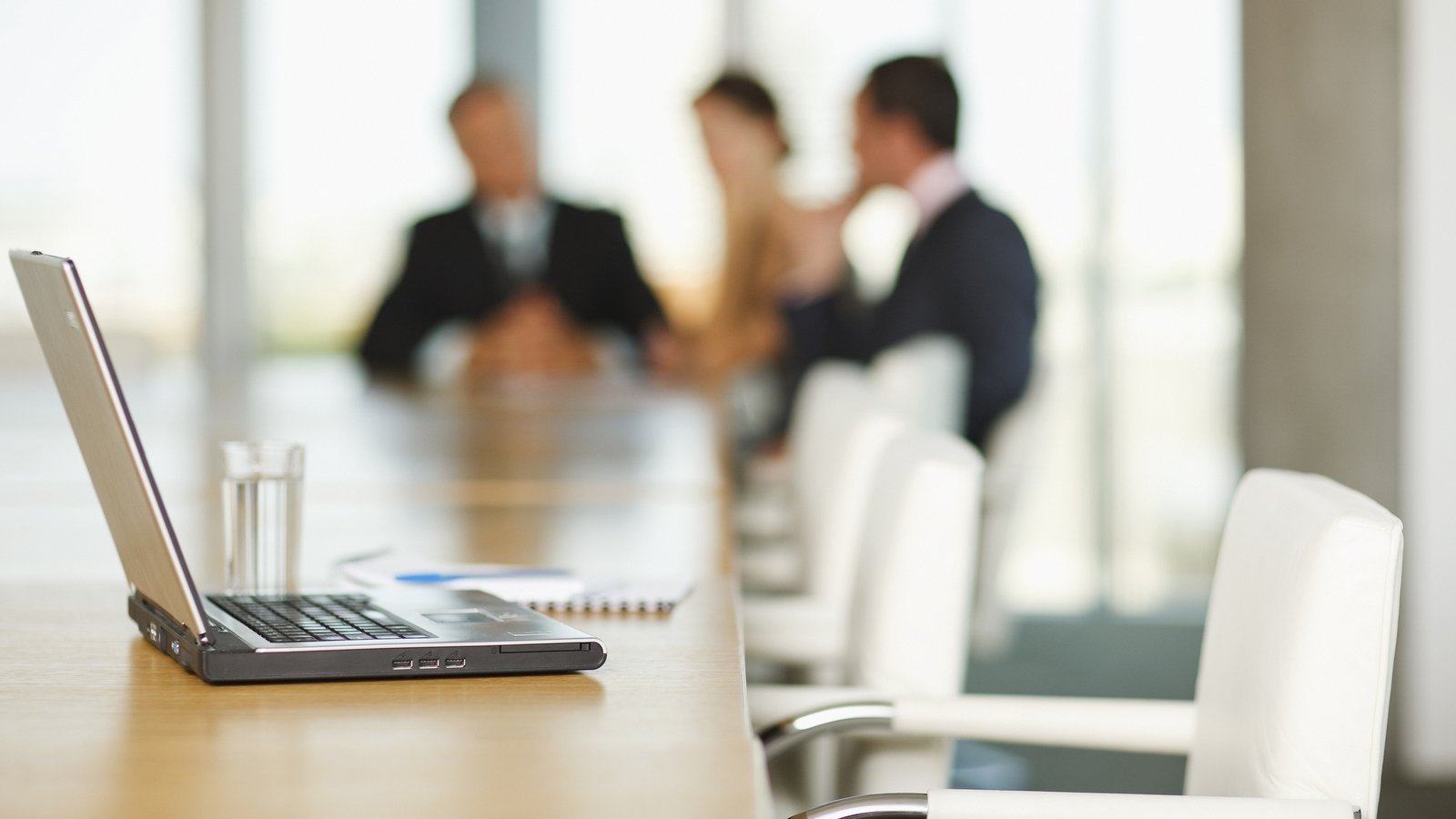 DLA Piper launches legal education programme for refugees