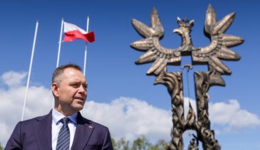 Polish president proposes law making Ukrainian refugee benefits conditional