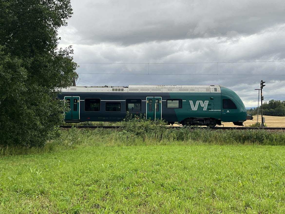 Trafikk og samferdsel, Tog | Tog må evakueres mellom Hamar og Stange - Hamar Arbeiderblad
