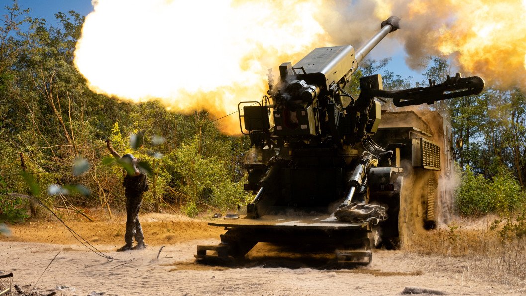 Ukraine Strikes Historic Deal: Danish Factories to Produce Bohdana Howitzers and Drones