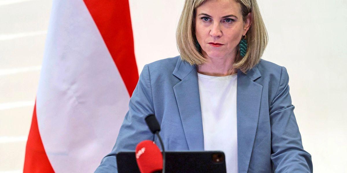 Personalchefin im Außenamt verliert nach Skandal um EU-Botschafter ihren Job