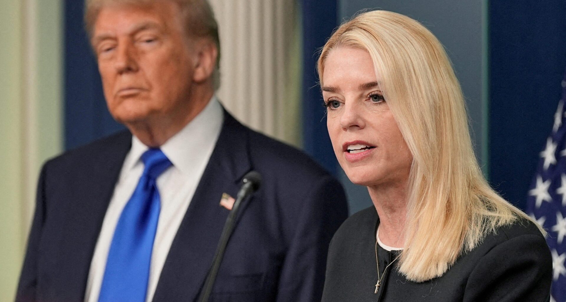 Did a donation to Pam Bondi squash a Florida probe of defunct Trump University?